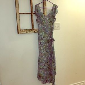 Dress with flowing split sleeves, asymmetrical hem